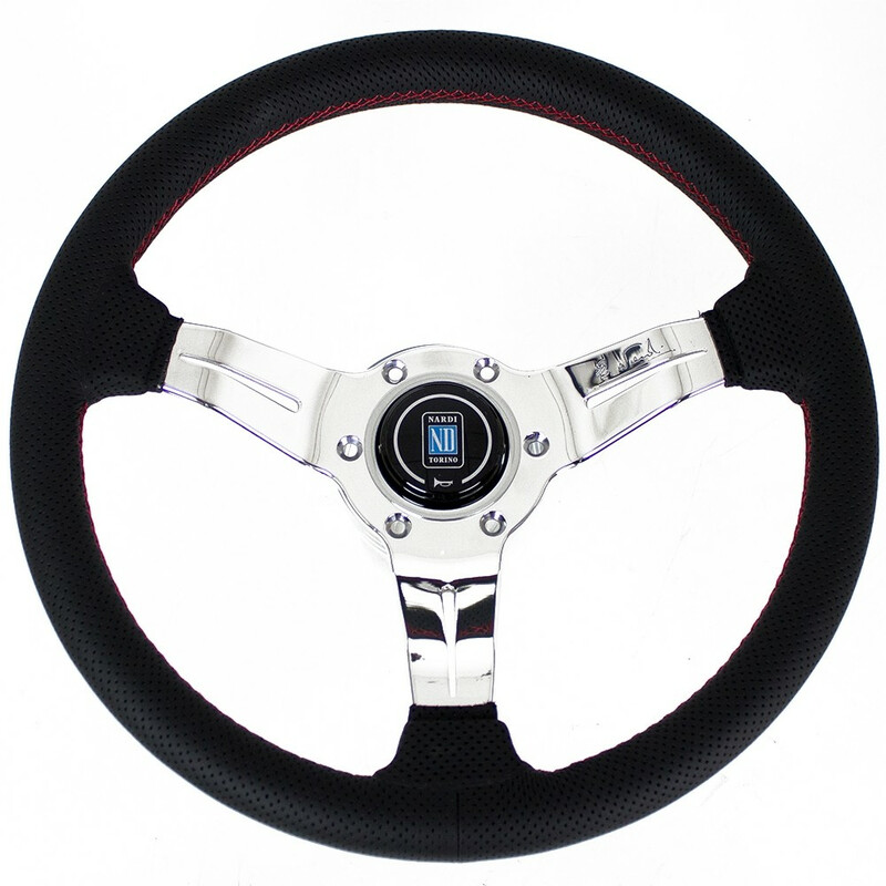 Volant Nardi Deep Corn Ø33, Cuir Noir Perforé, Branches Chromées, Coutures Rouges, Tulipé 50 mm