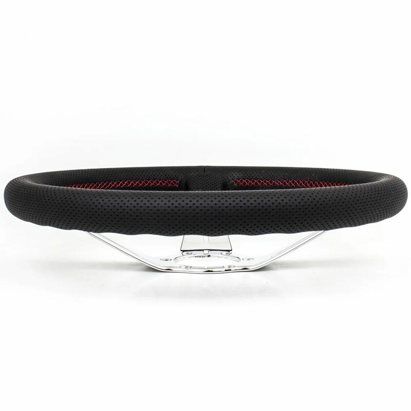Volant Nardi Deep Corn Ø35, Cuir Noir Perforé, Branches Chromées, Coutures Rouges, Tulipé 75 mm