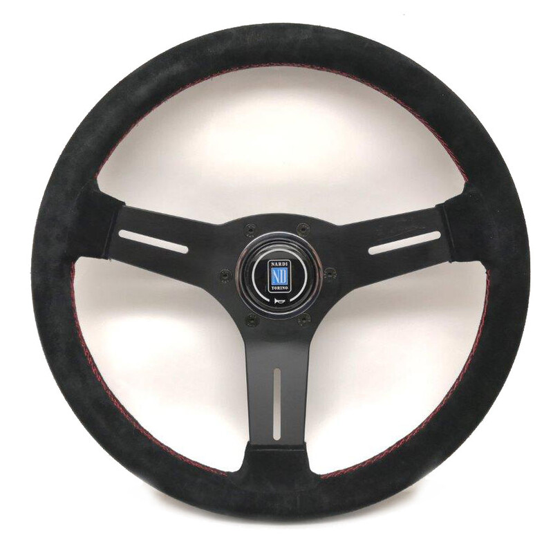 Volant Nardi Competition, Cuir Noir Retourné, Branches Noires, Coutures Rouges, Tulipé 40 mm, Ø33 cm