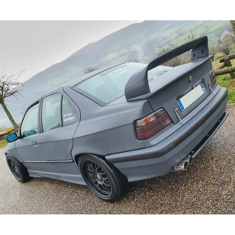 Kit Carrosserie "Felony Style" Kit Large pour BMW E36 Berline En Stock,