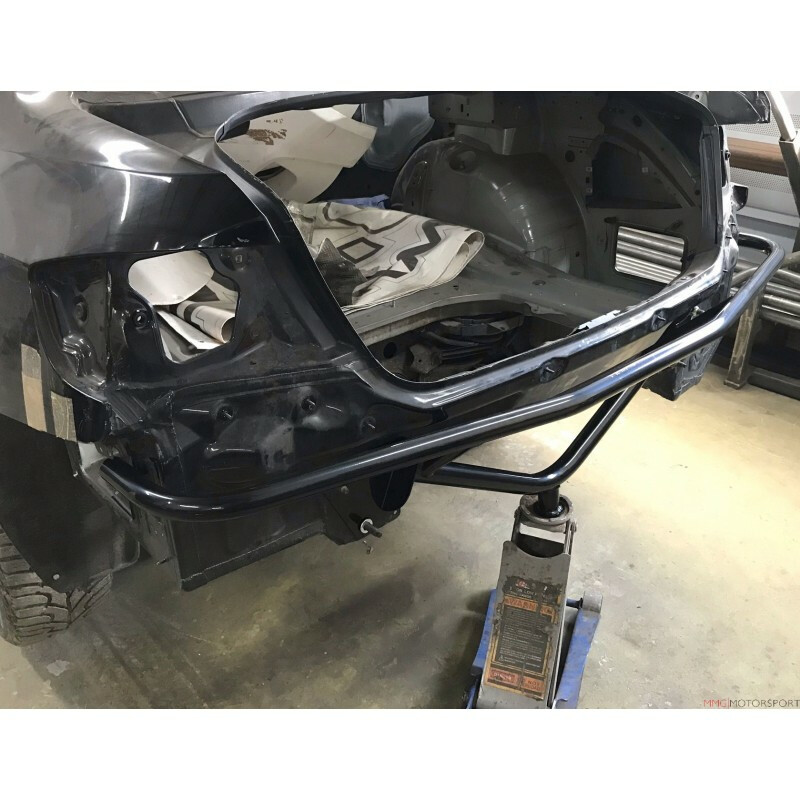 Point de Levage + Crash Bar Arrière pour BMW E92