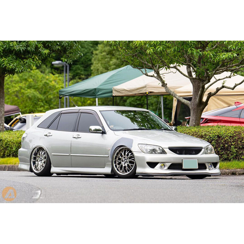 Kit Carrosserie Neo Gita pour Lexus IS200 & IS300