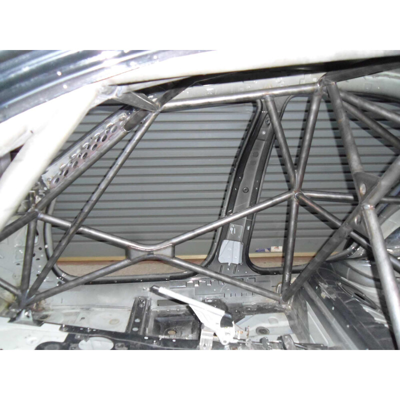 Arceau Multipoints Custom Cages à Souder pour BMW E90 (Berline) - FIA