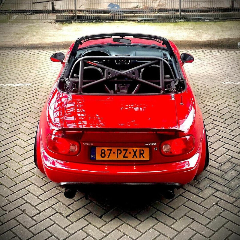 Roll Bar en X Cybul pour Mazda MX-5 NA
