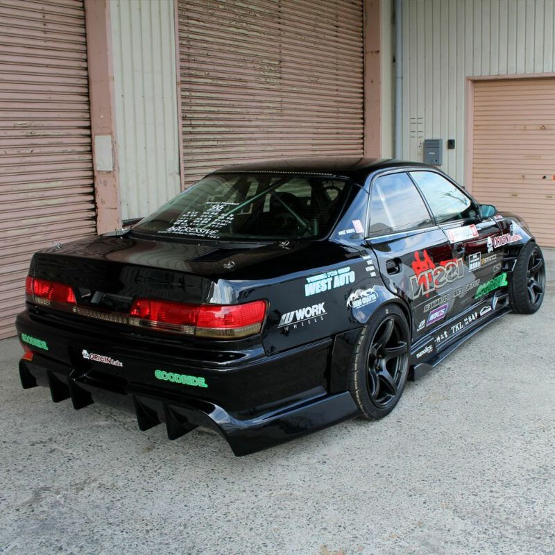 Ailes Arrière Origin Labo +75mm pour Toyota Mark II JZX100 (avec rajouts de portières)