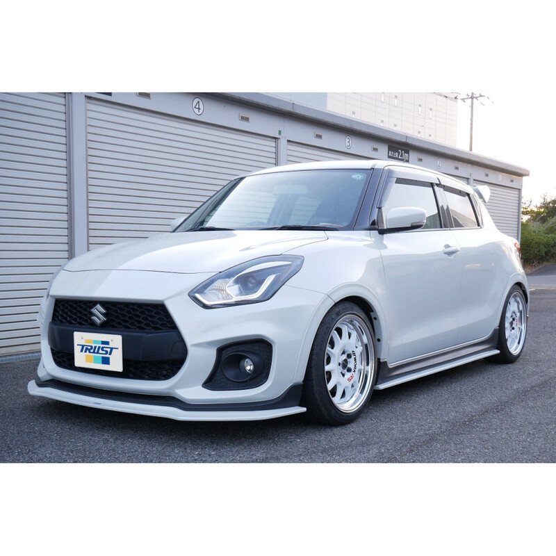Lames de Bas de Caisse GReddy pour Suzuki Swift Sport ZC33S (2017+)