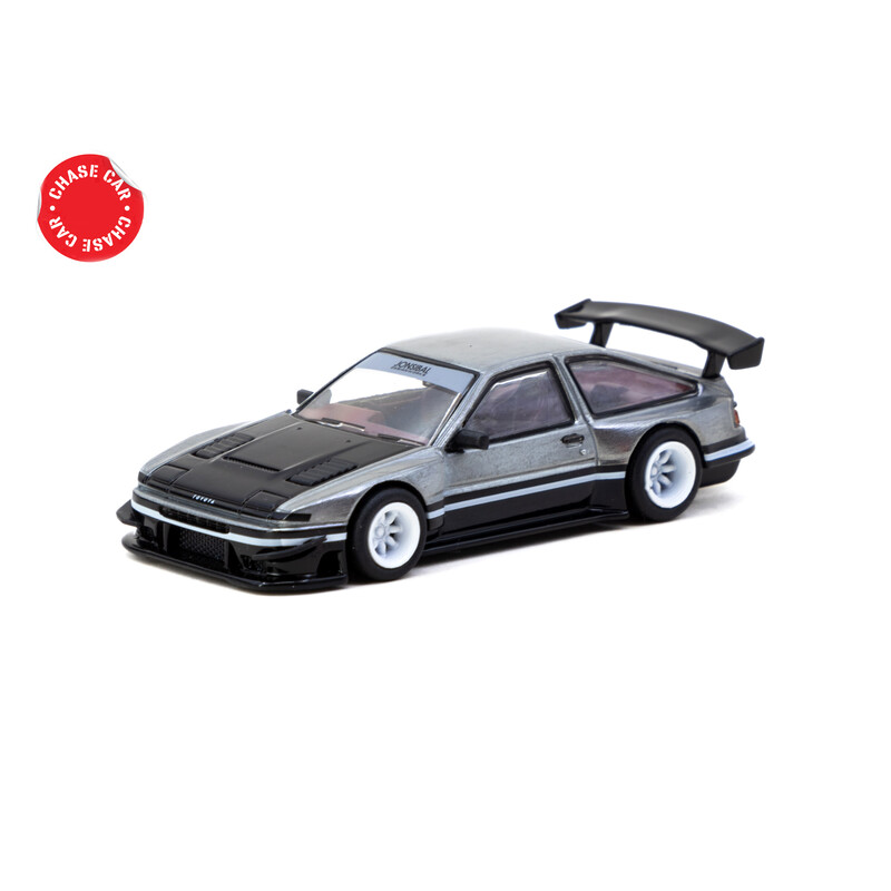 Tarmac Works 1/64 - Toyota Sprinter Trueno AE86 Widebody | Blanc / Noir + Cartes à Collectionner