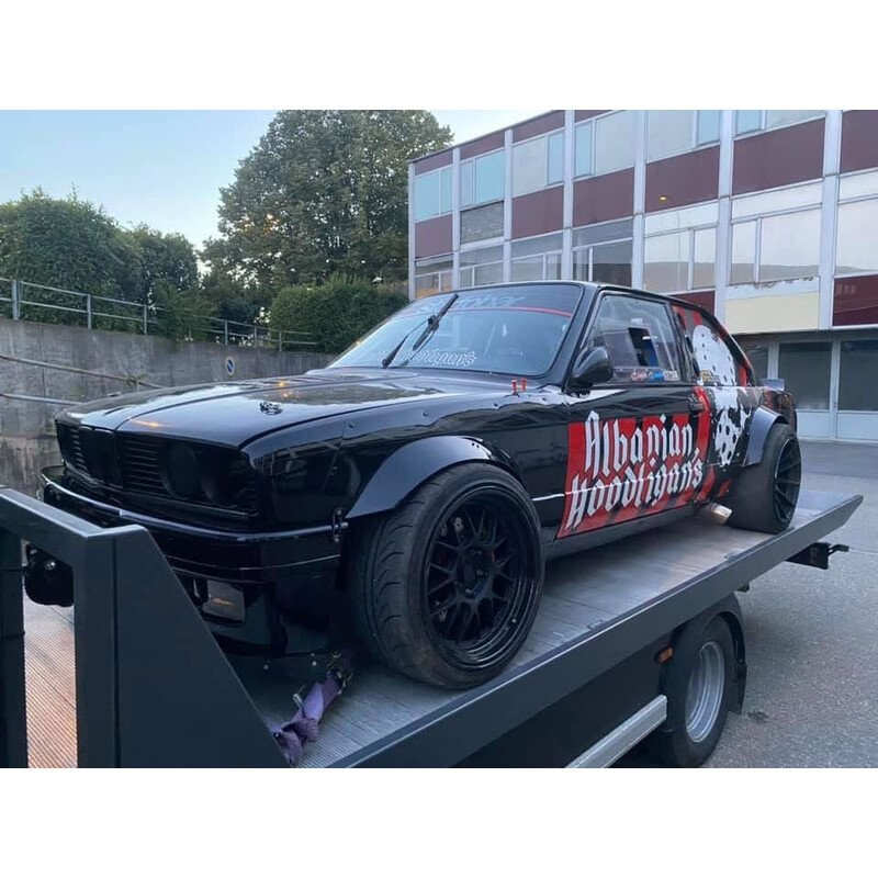 Kit Carrosserie Large pour BMW E30