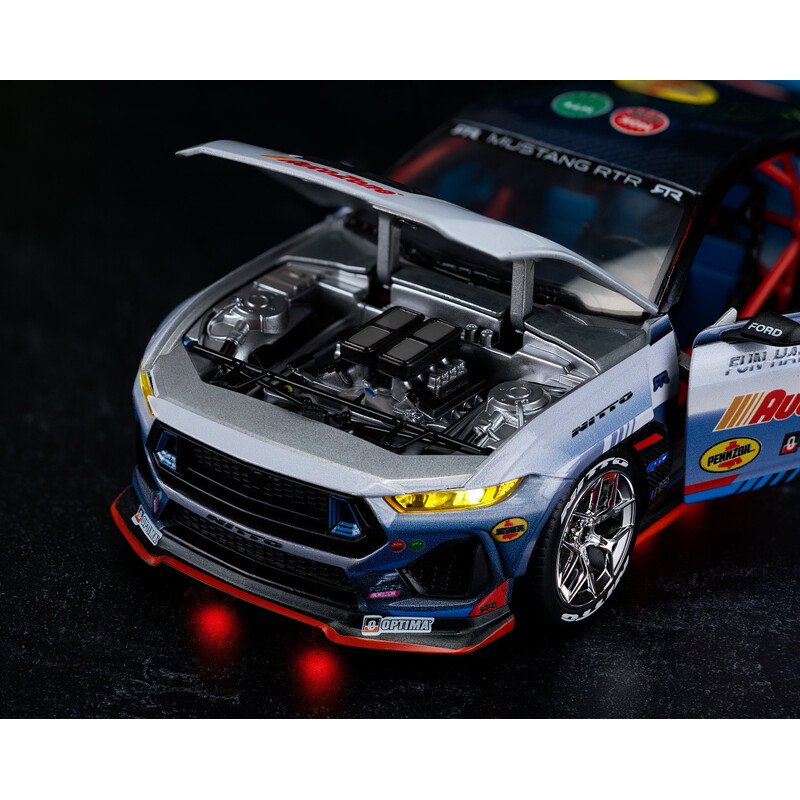 Jada\u00201\/24\u0020\u002D\u0020Ford\u0020Mustang\u0020RTR\u0020James\u0020Deane\u0020130